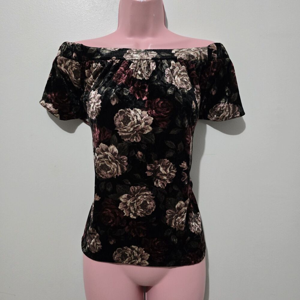 Amy Wear - Blouse - Off Shoulder Crushed Velvet Floral Print - Size L - Black